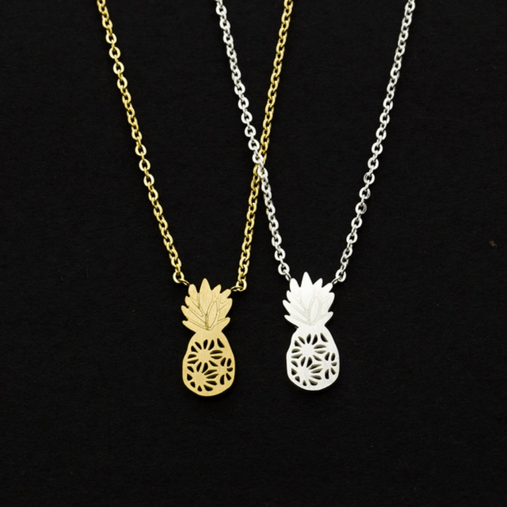 ❤️4 for $20 Sale❤️❤️Pineapple necklace - Picture 3 of 5